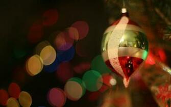 Holidays Screensaver Wallpaper For Desktop Background HD