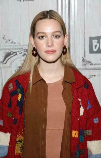 Victoria Pedretti Style Clothes Outfits And Fashion Celebmafia