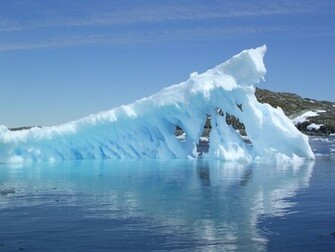 Wallpaper Melted Iceberg