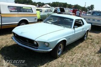 Ford Mustang HD Wallpaper
