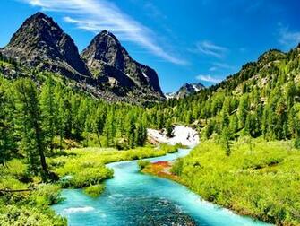 Blue Mountain Stream Wallpaper