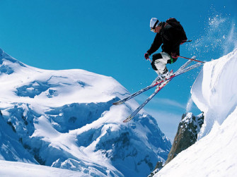 Skiing Wallpaper