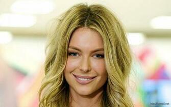 Lovely Jennifer Hawkins Wallapers For Pc Background