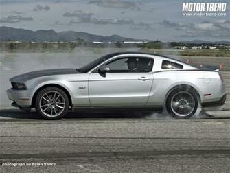 Dodge Challenger Srt8 Vs Ford Mustang Gt Wallpaper Gallery