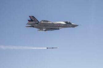 Military Fighter Jet Airplane Plane Lightning Bomber Joint