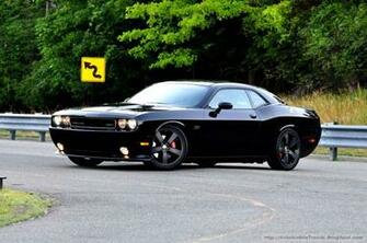Automobile Trendz Dodge Challenger Srt8 Wallpaper