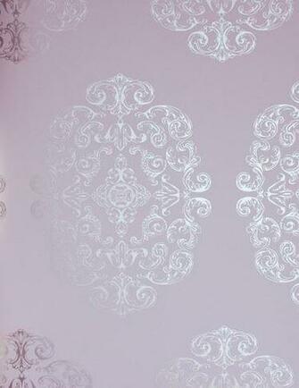Zecca Wallpaper Soft Lilac With Large Medallion In Silver