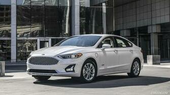 Ford Fusion Front Three Quarter HD Wallpaper