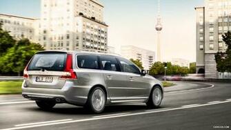 Volvo V70 Rear HD Wallpaper