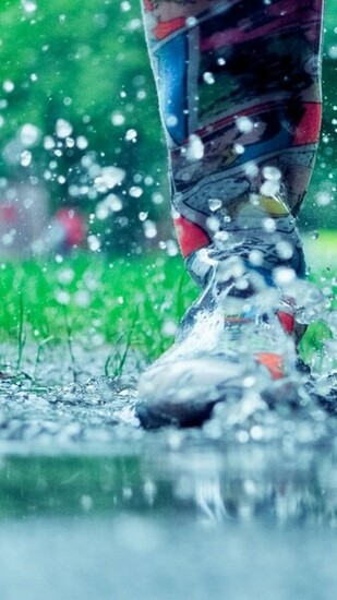 Under The Heavy Rain Wallpaper iPhone