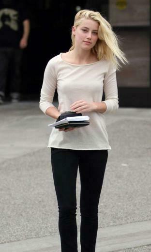 Nokia Lumia Background Themes Of Amber Heard