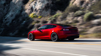 Tesla Model S Plaid Acceleration Becomes Less Expensive