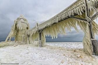 Michigan Lake Lighthouse Element Desktop Wallpaper