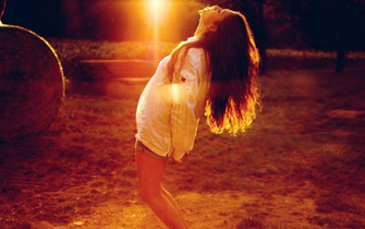 Country Girl Kissing The Sunset HD Desktop Wallpaper