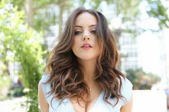 Elizabeth Gillies HD Wallpaper