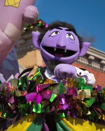 Sesame Place Philadelphia On This Fan Feature Friday