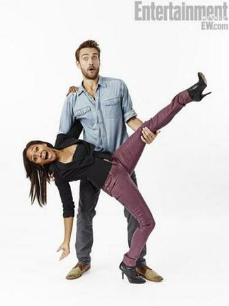 Ew Nicole Behaire Tom Mison Sleepy Hollow Tv Series Photo