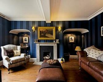English Hunt Scene Wallpaper Home Design Ideas Pictures Remodel And