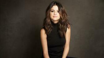 Selena Gomez HD Desktop Wallpaper 7wallpaper Net