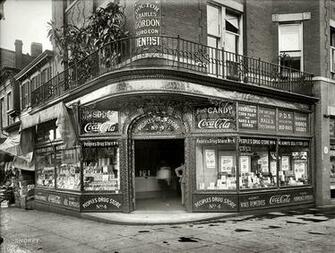 Historic Vintage Monochrome Wallpaper