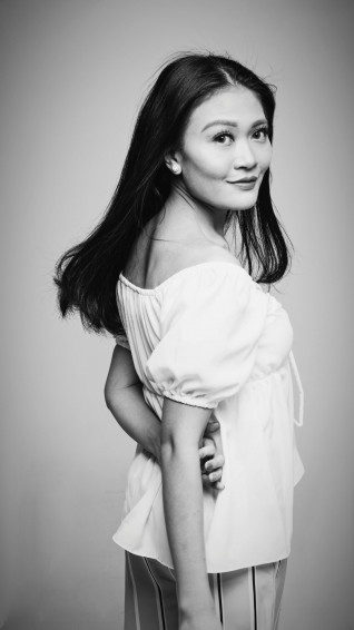 Black And White Portrait Of A Woman In Wallpaper