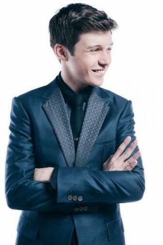 Most Popular Tags For This Image Include Nick Robinson