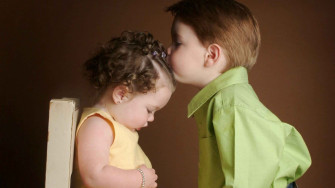 Cute Baby Couple Wallpaper