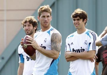 Sergio Ramos E Ricardo Kaka Real Madrid Train Play American