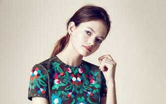 Mackenzie Foy Wallpaper HD Background Image Pics Photos