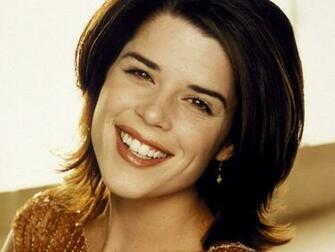 Neve Campbell Wallpaper