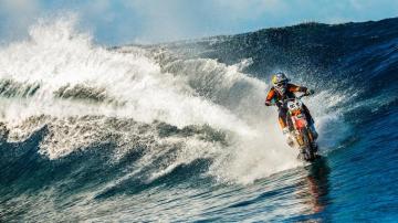 Here S How That Nut Surfed On A Motorcycle Wired