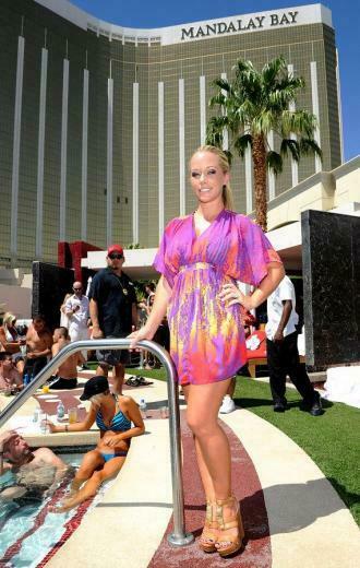 Kendra Wilkinson Hosts Moorea Beach Club At Mandalay Bay
