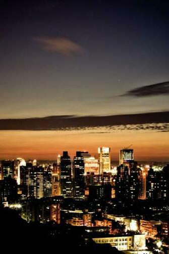 City Skyline iPhone Wallpaper