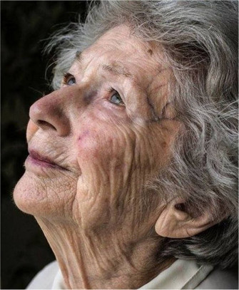 Old Woman Wallpaper