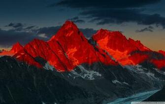 Alpenglow Over The Argentiere Glacier France 4k HD Desktop