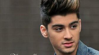 Zayn Malik Wallpaper HD Theme Middle