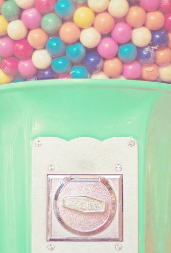 Happy Bubblegum Wallpaper