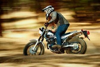 Yamaha Tw200 Dirtbike Wallpaper