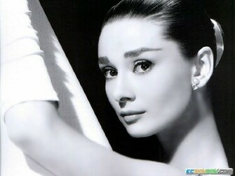 Audrey Hepburn Wallpaper