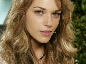 Amanda Righetti Hot Pictures Photo Gallery Wallpaper