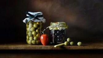 Wallpaper Banks Glass Berries Olives