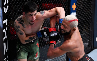 Deiveson Figueiredo Vs Brandon Moreno Wallpaper