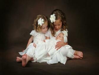 Little Sister Love Wallpaper