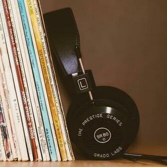 Wallpaper Headphones Vinyl Records Collection