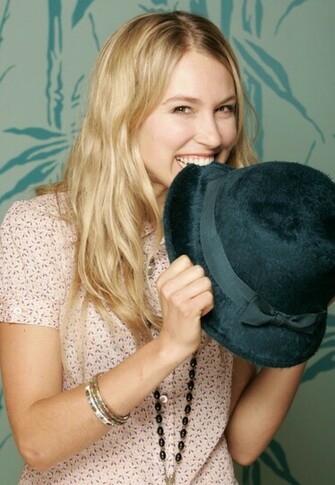 Sarah Carter Sanguin