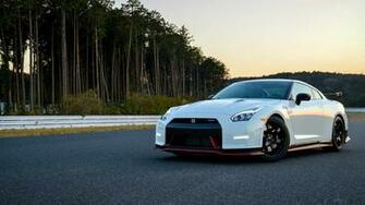 White Gtr Wallpaper HD Wallpapercraft