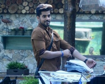 Bigg Boss Wallpaper Size
