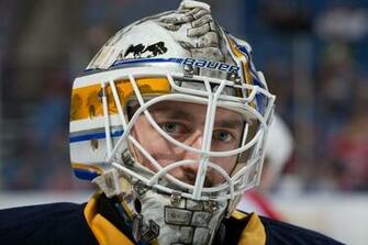 Sabres Trade Jhonas Enroth To Dallas For Anders Lindback