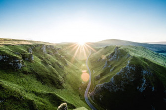 Full Screen HD Desktop Wallpaper