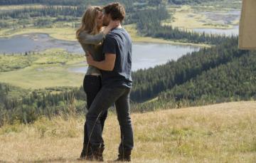 Wallpaper Ryan Kwanten The Right Kind Of Wrong Sara Canning